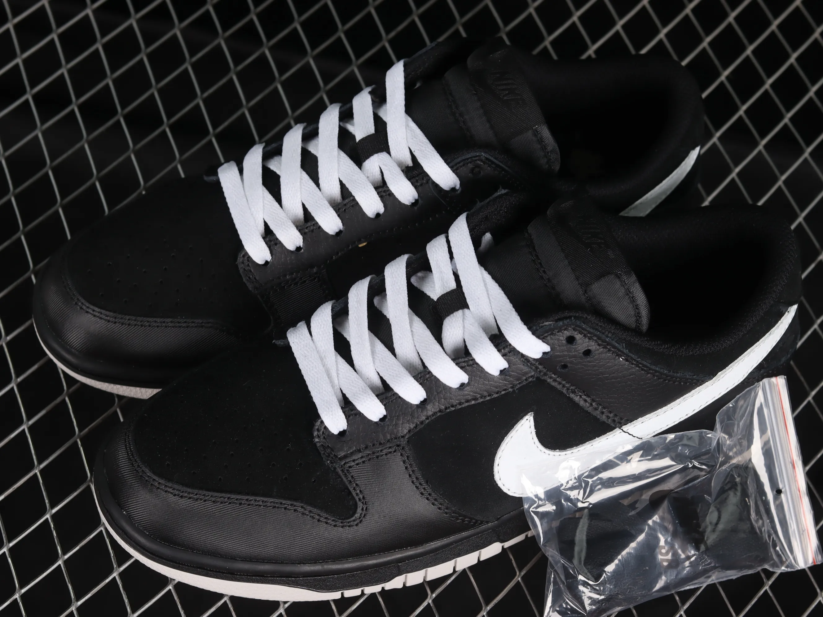 All categories Nk SB Dunk series Nk SB Dunk Low low-top sneakers Nk SB Dunk Low SB low-top sports and leisure sneakers 318020-013